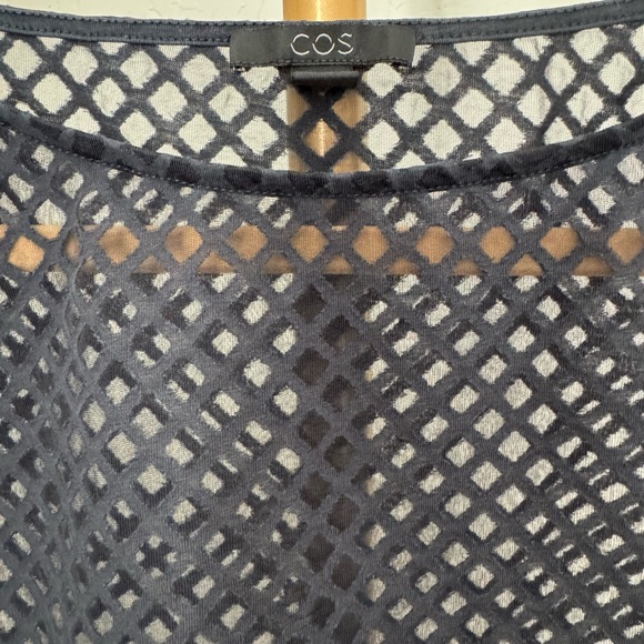 COS Navy Blue Mesh Shirt in Size Medium - Picture 3 of 3